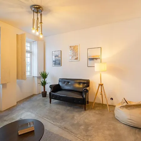 Babel Apartment